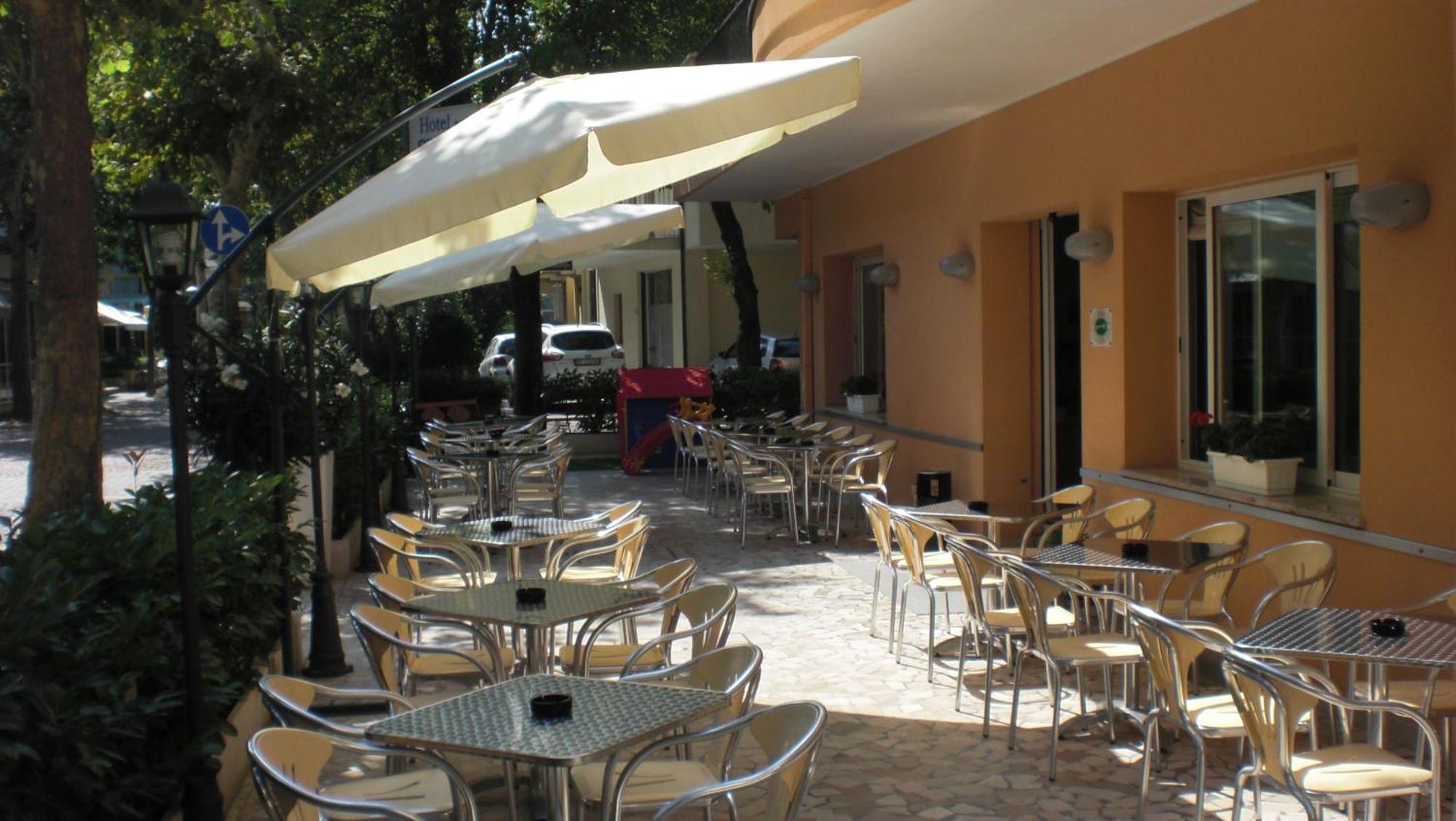 Hotel Silvia 3*