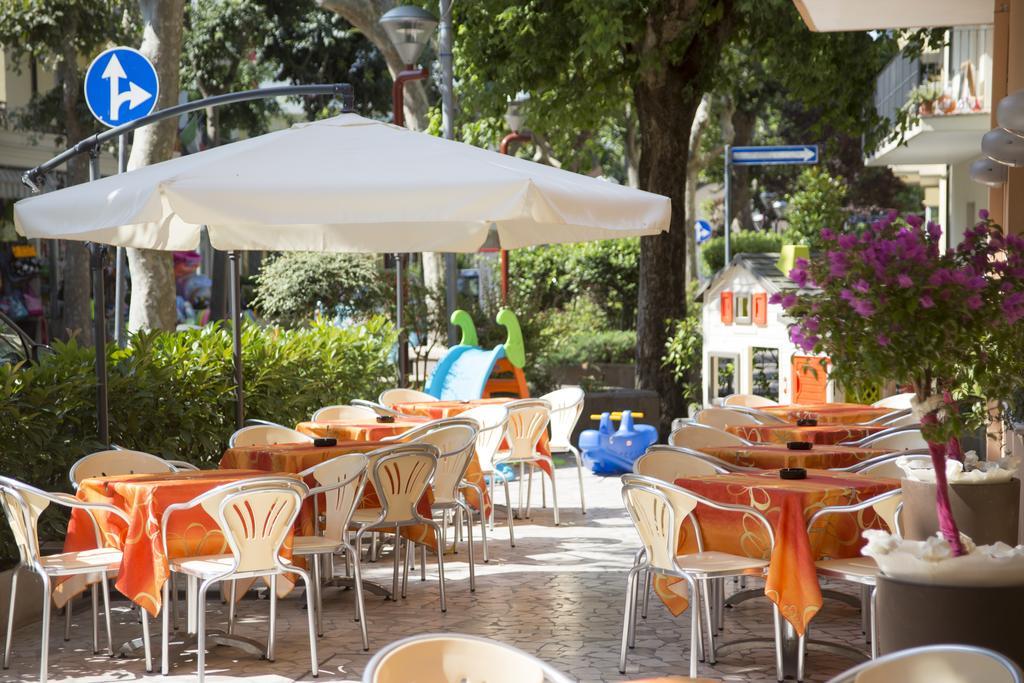 Silvia Hotel 3*